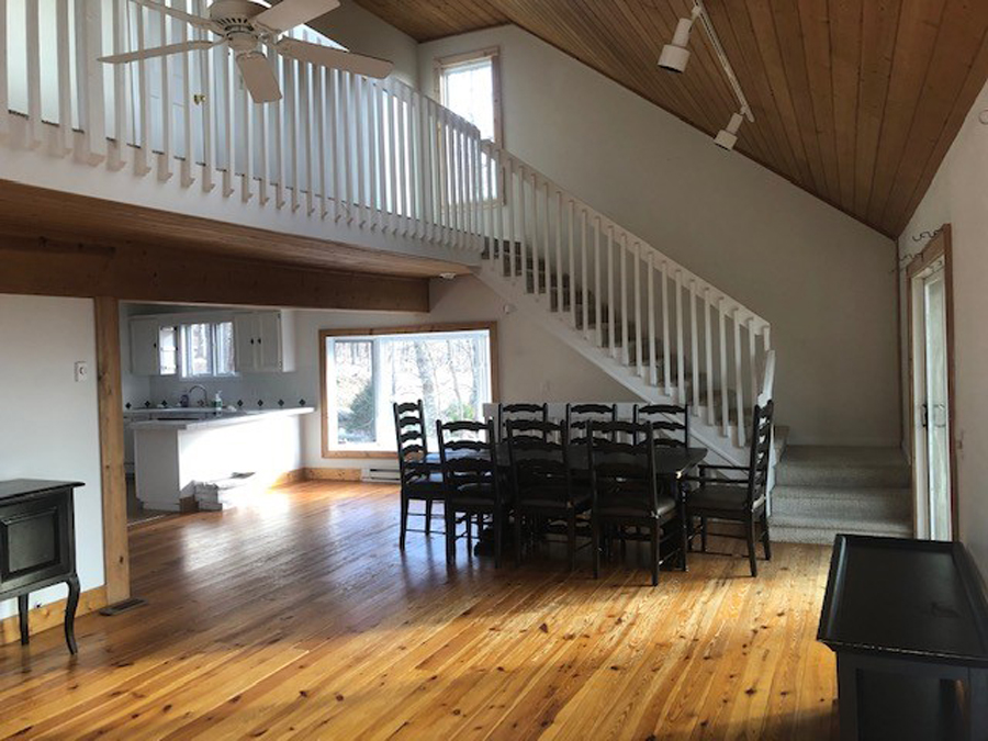 main level to kitchen